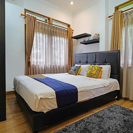 Oyo 92121 Mitra Dago Antapani Syariah Hotel Bandung Luaran gambar