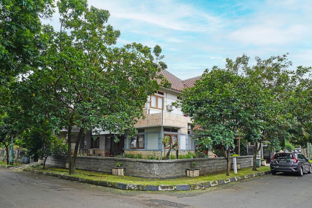 Oyo 92121 Mitra Dago Antapani Syariah Hotel Bandung Luaran gambar