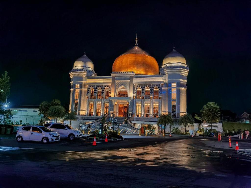 Oyo 92121 Mitra Dago Antapani Syariah Hotel Bandung Luaran gambar